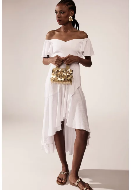 Рокля с голо рамо