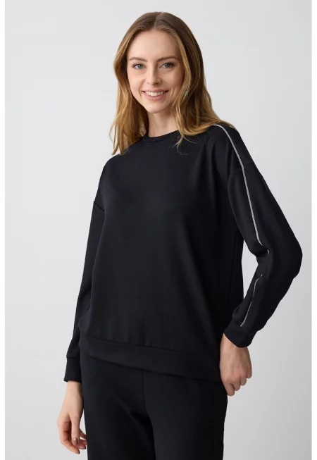 Суитшърт с овално деколте - Черен