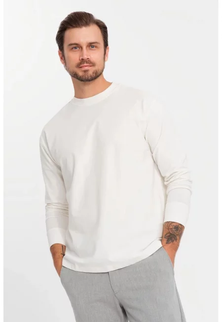 Блуза с овално деколте