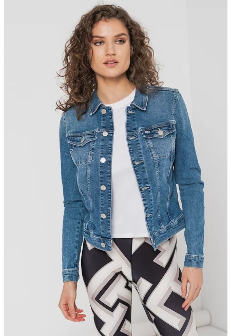 Дънково яке с джоб на гърдите