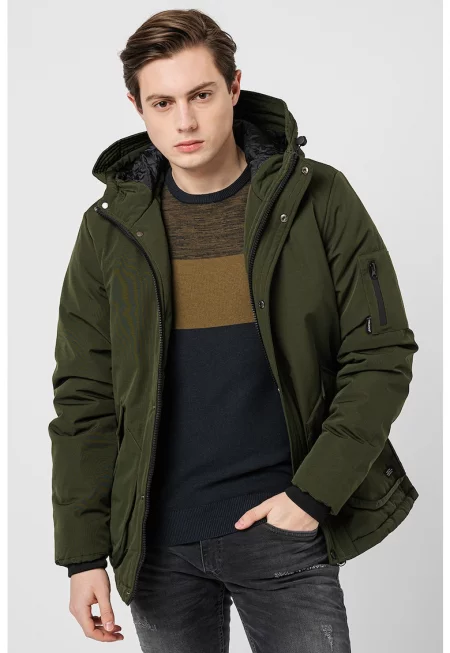 Подплатено зимно яке със скосени джобове