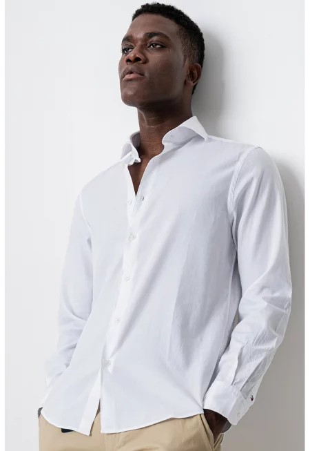 Риза със стандартна кройка