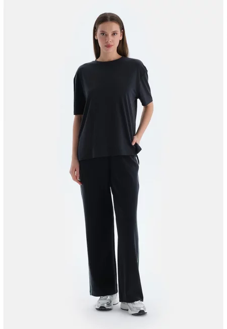 Спортен панталон с джобове - Черен/Бял/Аква зелено