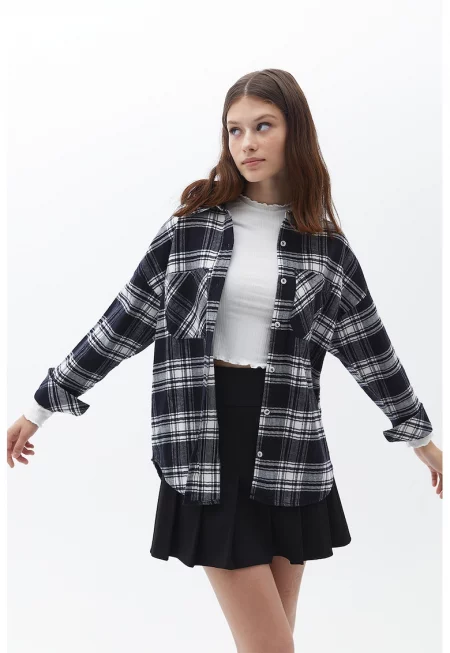 Свободна риза с джобове - Бял/Черен