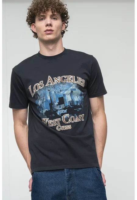 Тениска с овално деколте и принт