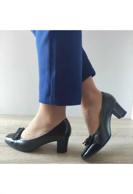 10337 черни елегантни дамски обувки - черни