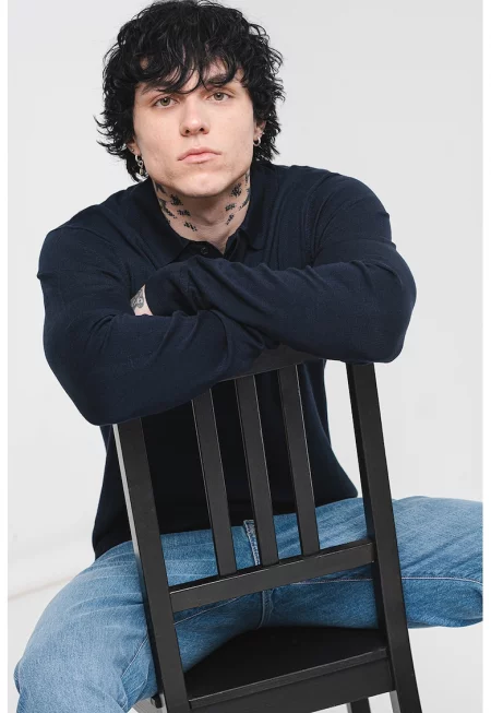 Блуза с яка и изчистен десен - Тъмносин