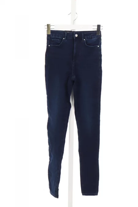 Дрехи Ластични дънки VERO MODA