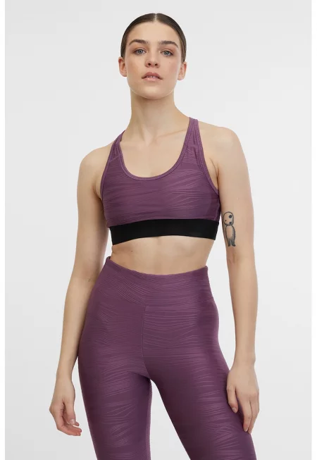 Фитнес бюстие с отвор на гърба