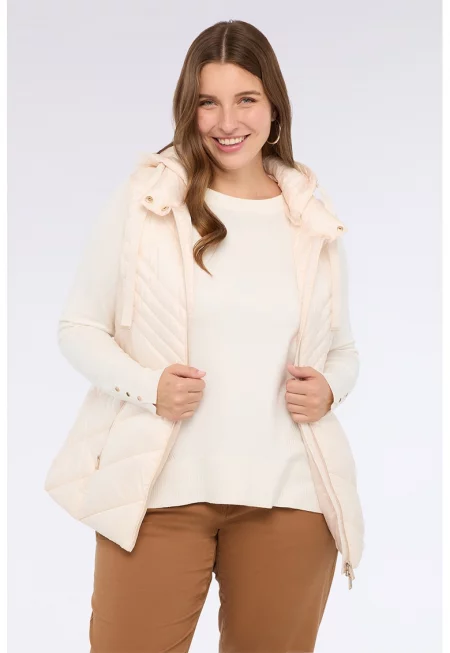 Капитониран елек с качулка