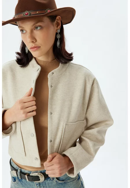Късо яке с джобове - Светло бежово