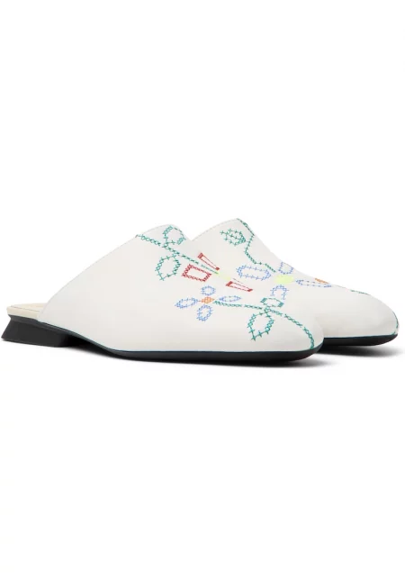 Кожени обувки Cai Myra - Бял