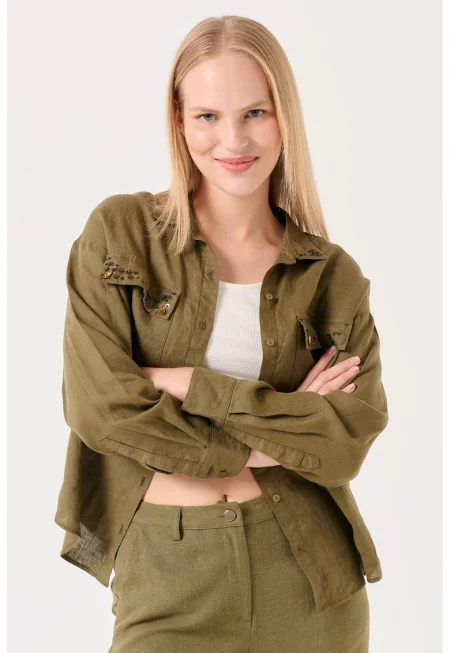 Ленена риза с джобове
