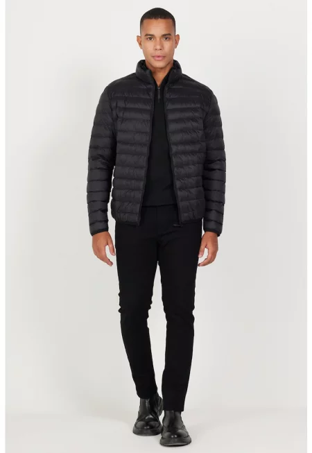 Олекотено зимно капитонирано яке