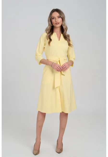 Разкроена рокля - Светло жълто