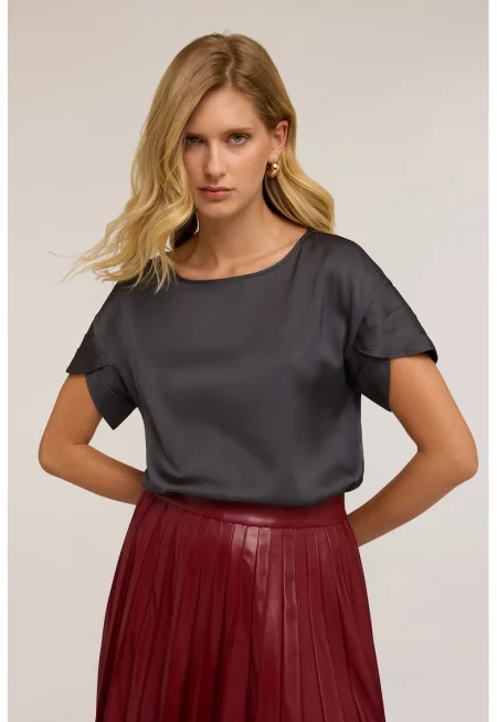 Сатинирана блуза