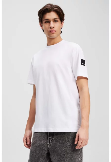 Тениска от органичен памук с лого на ръкава