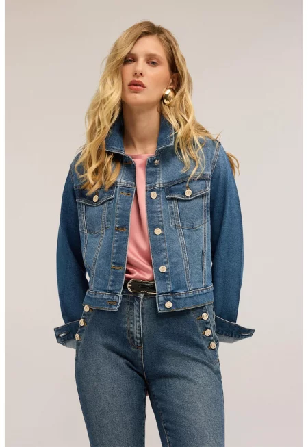 Яке от деним с предни джобове