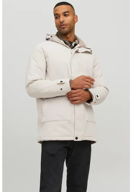 Зимно яке с качулка и джобове с капаче