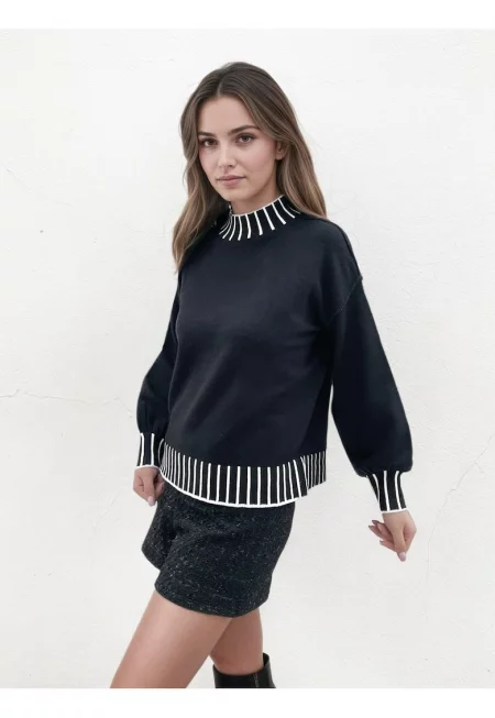 Черен пуловер с леко бухнали ръкави Z-101 M9 18195