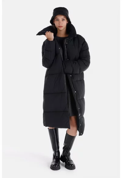 Дълго зимно яке с висока яка