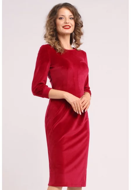 Едноцветна рокля с дълги ръкави