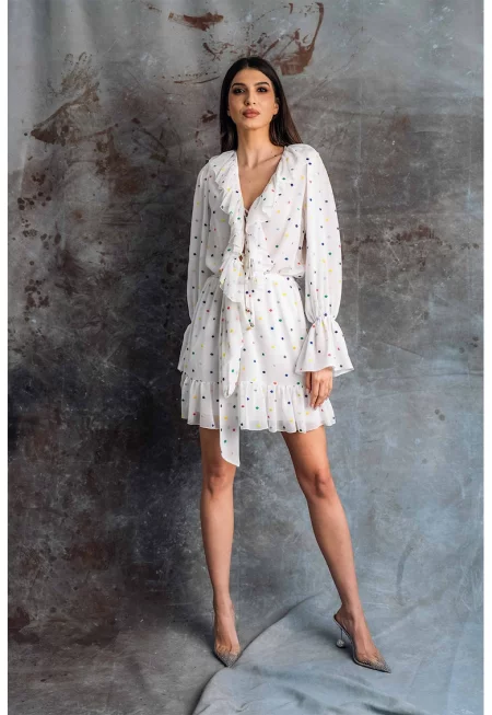 Къса рокля на точки с набирания - Бял