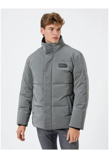 Подплатено зимно яке с висока яка