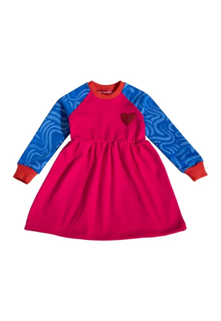 Рокля с разкрояване и контрастни ръкави