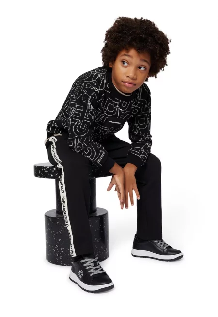 Суитшърт с овално деколте - Бял/Черен