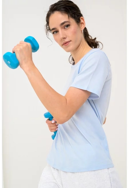 Тениска Sportswear Club Essentials с овално деколте