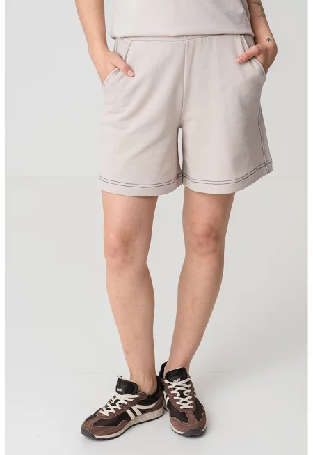 Бермуди със скосени джобове - Светло кафяво