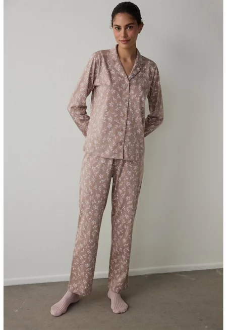 Дълга флорална пижама