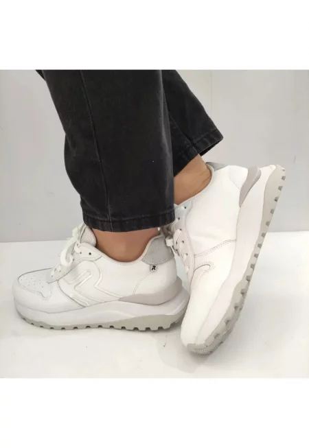 Дамски спортни обувки  W2502-80 Бели - Бял