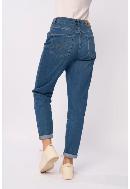 Дънки стил Mom Fit със средновисока талия