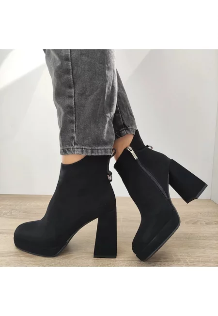 Елегантни дамски боти  M03-05A Black Velvet - Черно кадифе - Черен