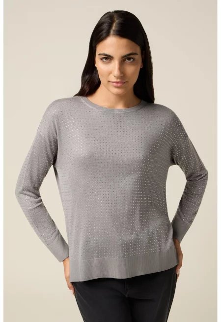 Фино плетен пуловер с декоративни камъни - Светло сив