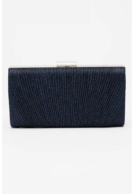 Фино плетена малка чантичка с метализирани елементи