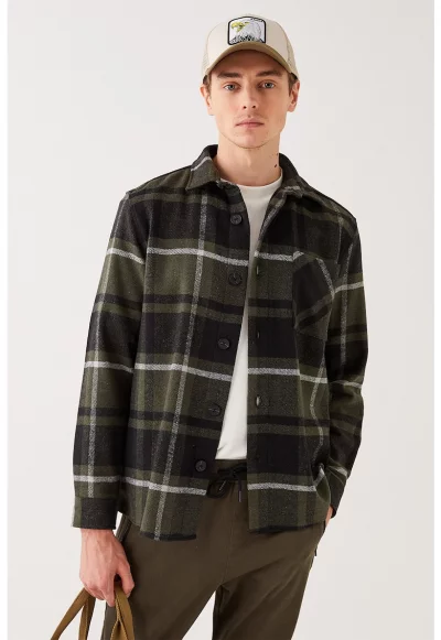 Карирано яке тип риза