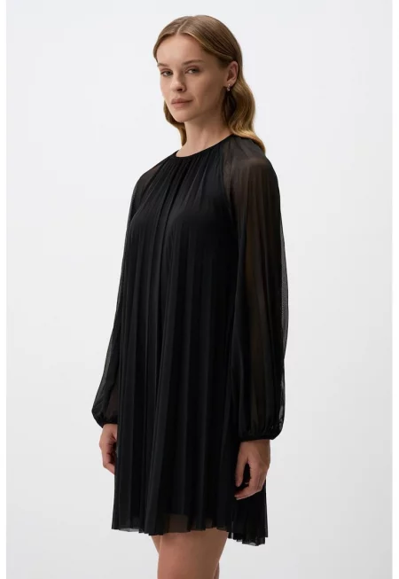 Къса рокля с лиосел с ефирни ръкави - Черен