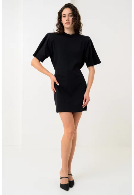 Къса рокля с подплънки - Черен