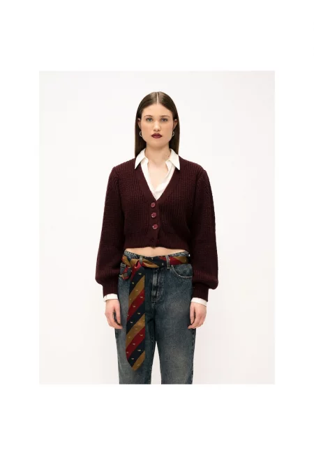 Къса жилетка с копчета