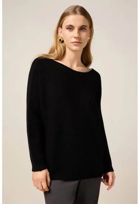 Пуловер с деколте тип лодка - Черен