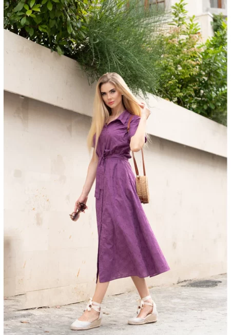 Разкроена рокля тип риза с колан