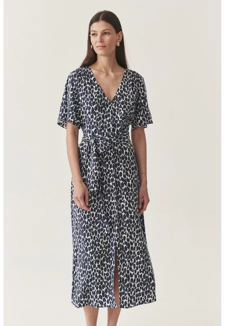 Шпиц рокля с колан - Бял/Тъмносин