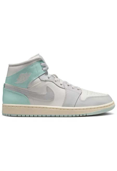 Спортни обувки Air  1 Mid Icy Igloo Дамски Многоцветни 36 EU BQ6472-134