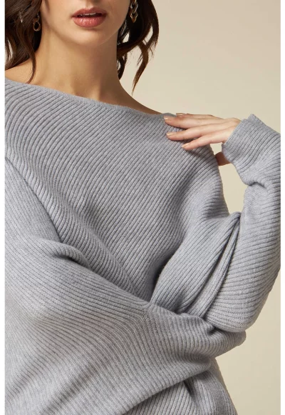 Асиметричен рипсен пуловер