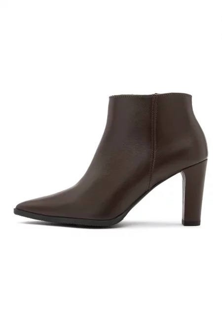 Боти с масивен ток - Тъмнокафяв