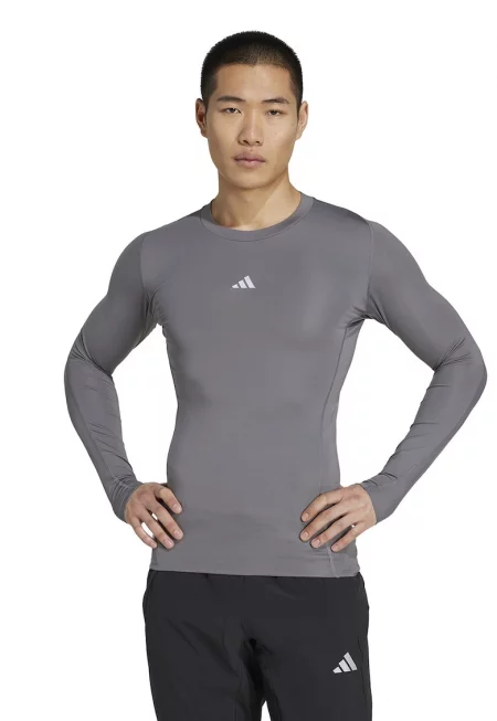 Футболна слим блуза