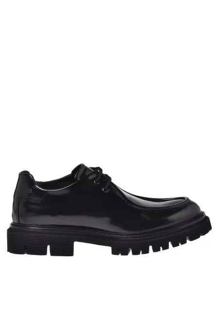 Кожени обувки с лъскав ефект - Черен